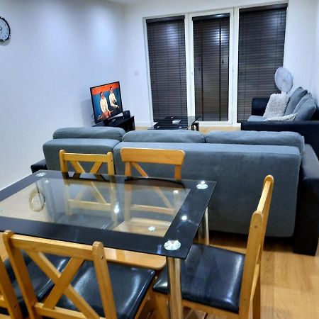 Max'Em Lexington Luxury Apartment Слау Экстерьер фото